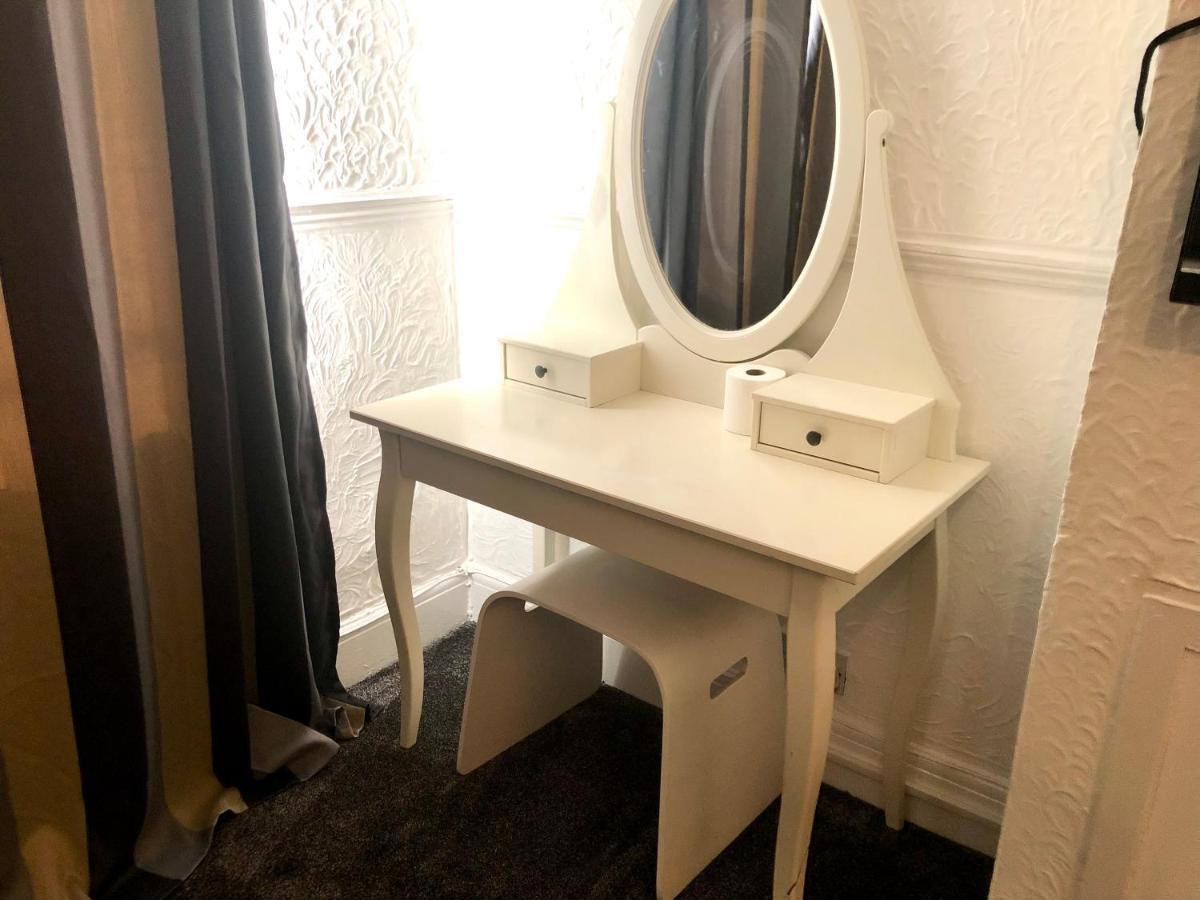 Ac Lounge 125 Appartement Rochford Buitenkant foto